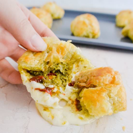 Pesto Sun-Dried Tomato Puff Pastry