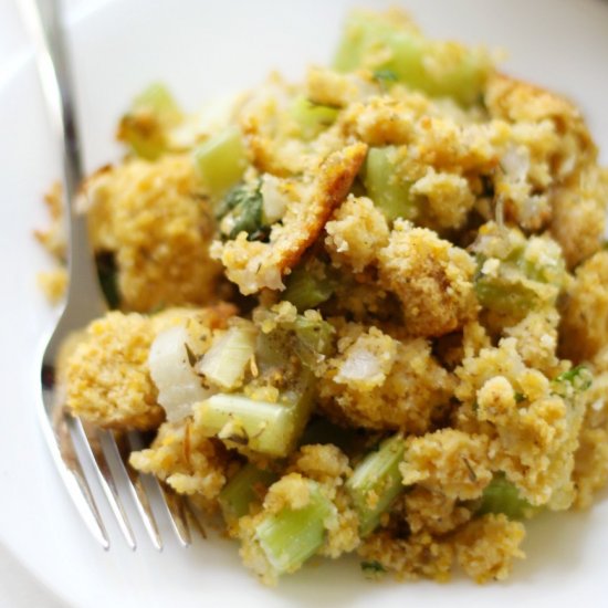 GF/V Cornbread Stuffing