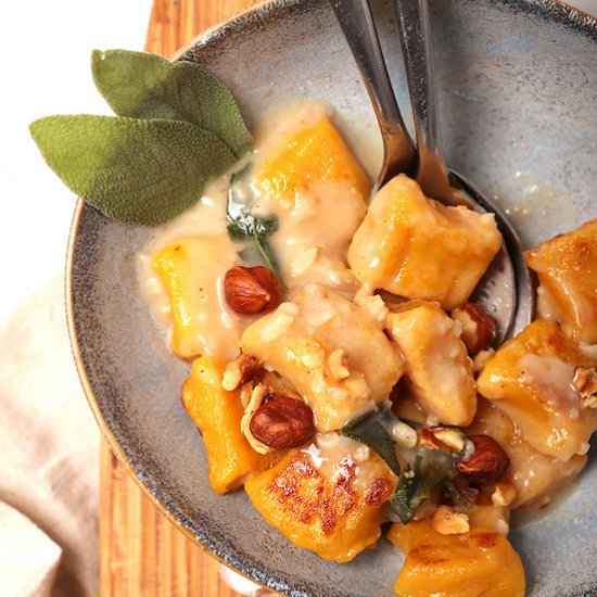 Pumpkin Gnocchi with Garlic Sauce