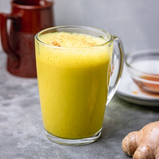 Turmeric Milk Recipe (Golden Milk)