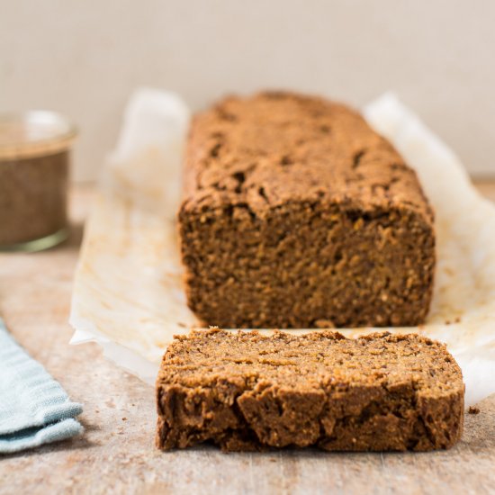 Moist & Fluffy Vegan Pumpkin Bread