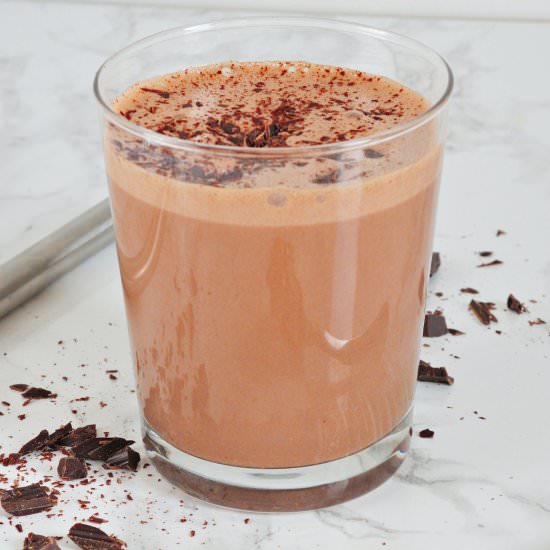 Chocolate protein cocktail