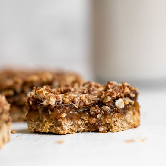 Vegan Apple Pie Bars