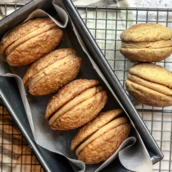 Speculoos Snickerdoodle Whoopies