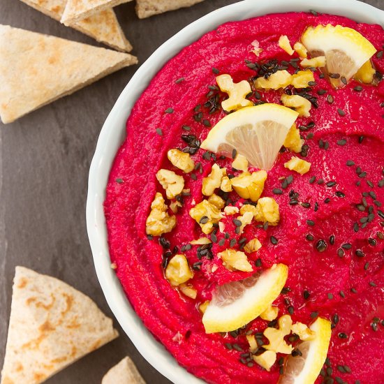 Betroot hummus