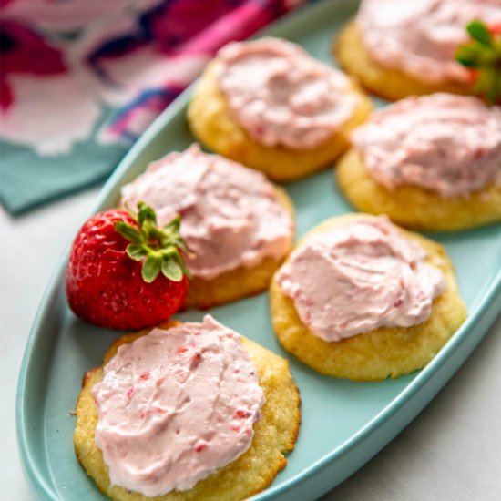 Keto Sugar Cookie with Frosting