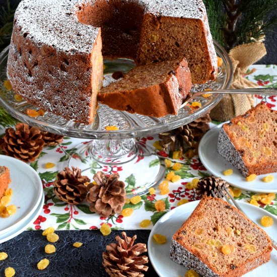 Cinnamon Raisin Bundt Cake