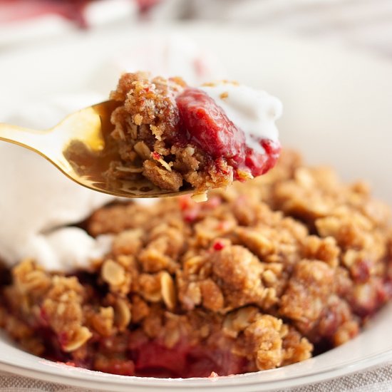 Vegan Mixed Berry Crisp