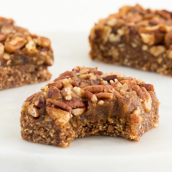 No-Bake Pecan Pie Bars (Vegan & GF)