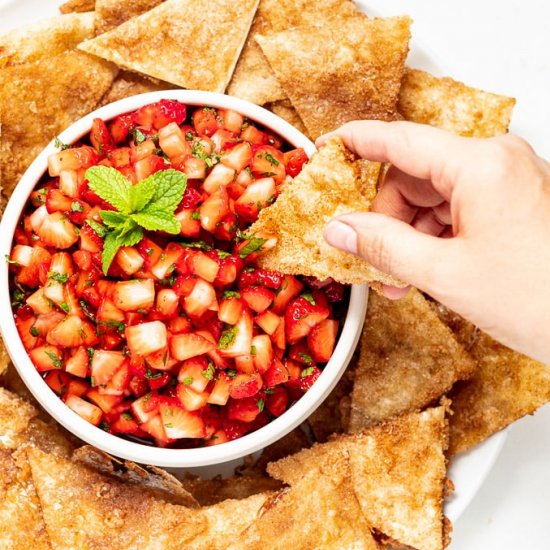 Strawberry Salsa & Cinnamon Chips