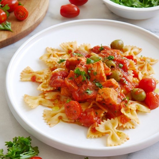 Farfalle Pasta with Salmon Sauce