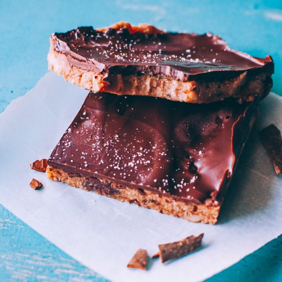 No Bake Tahini Gingerbread Bars