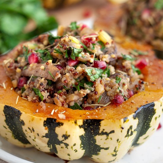 Vegan Quinoa Stuffed Squash