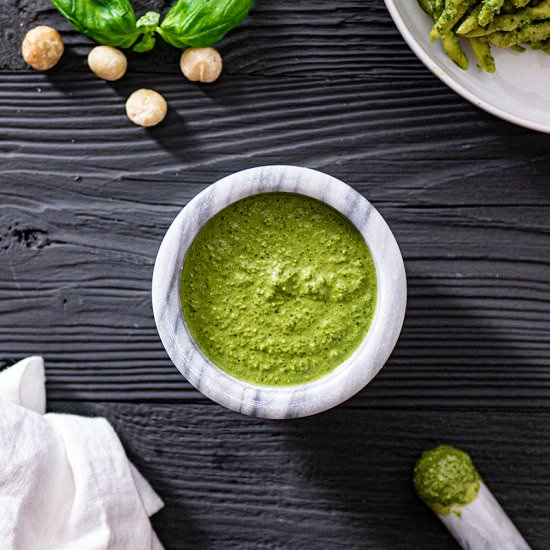 HOMEMADE BASIL PESTO (oil-free)