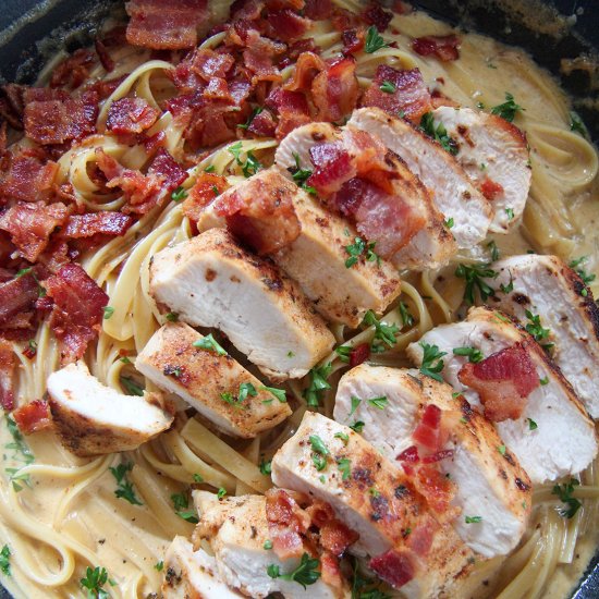 Creamy Chicken and Bacon Pasta