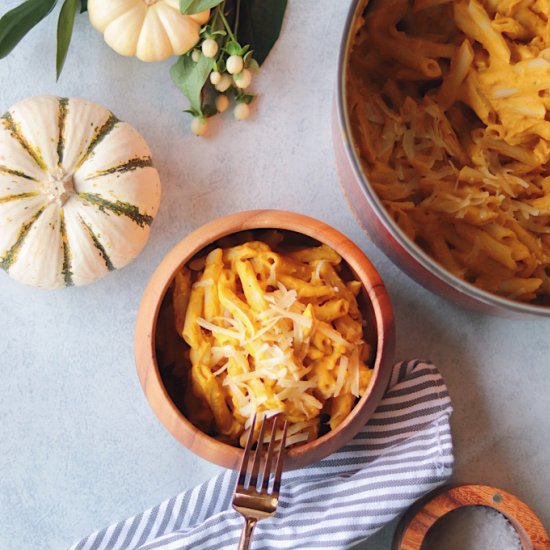 Creamy Pumpkin Mac & Cheese