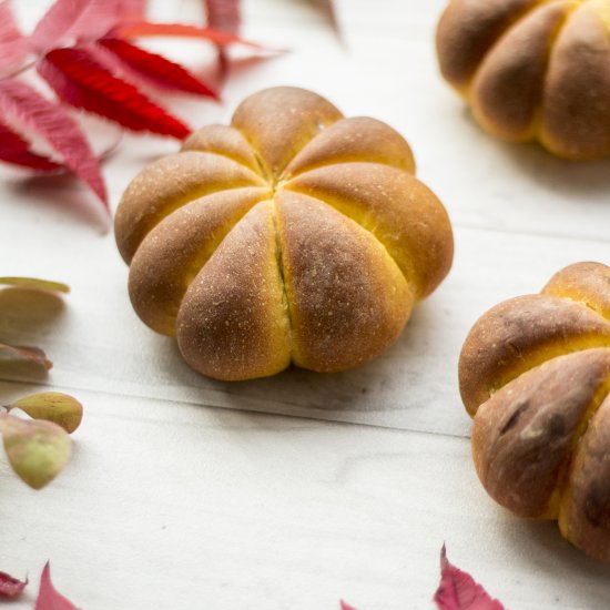 Pumpkin rolls