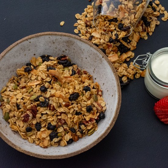 Vanilla Maple Granola