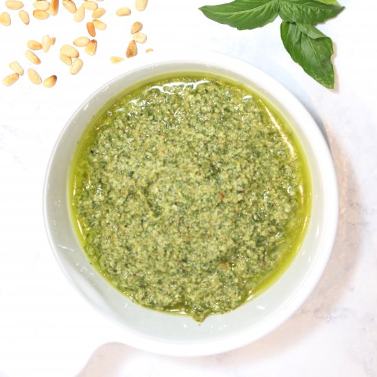 Basil Pesto Sauce with Pine Nuts