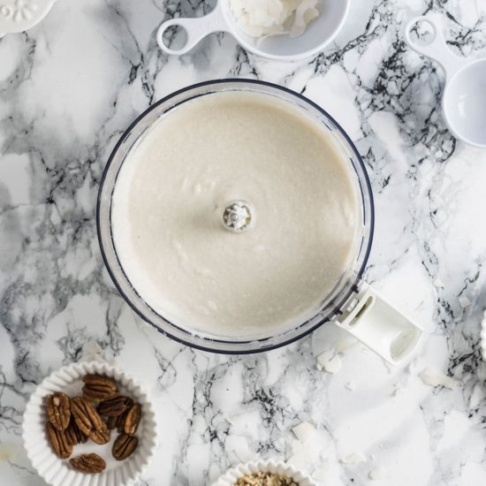 Cashew Cream Icing with Honey