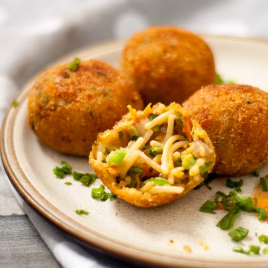 Cheesy Spaghetti Balls