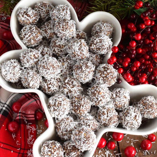 Traditional Newfoundland Snowballs