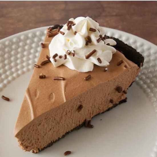 Irresistible Chocolate Mousse Pie