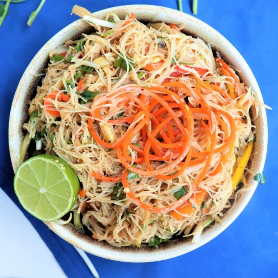 Thai Rice Noodle Salad with Chick’n