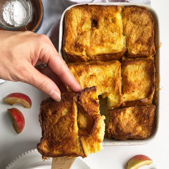 Layered Bread Pudding with Apples