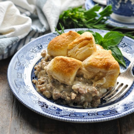 Biscuits and Gravy Casserole