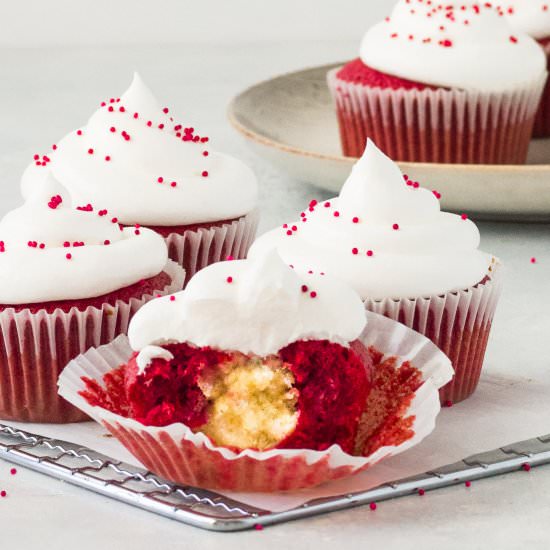 Red Velvet Cheesecake Cupcakes