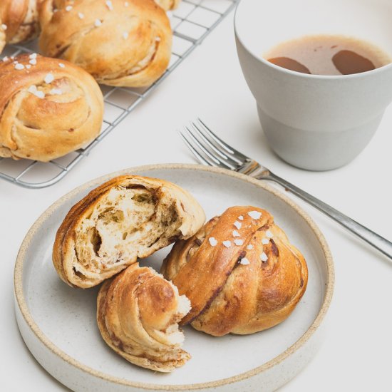 Vegan Swedish Cinnamon Buns