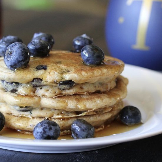 Easy Weekend Morning Pancakes