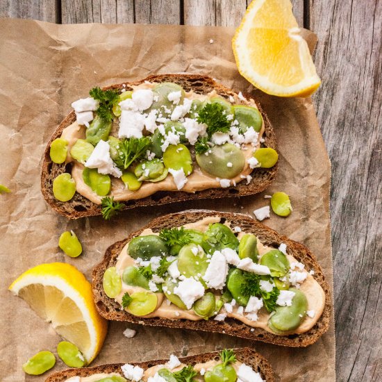 Broad bean bruschetta