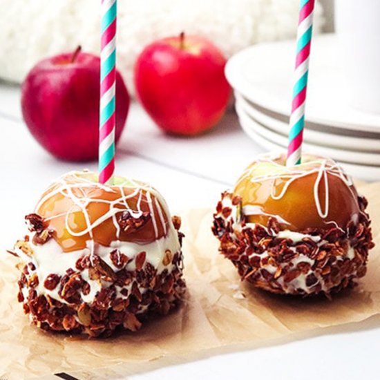 Granola-Dipped Caramel Apples