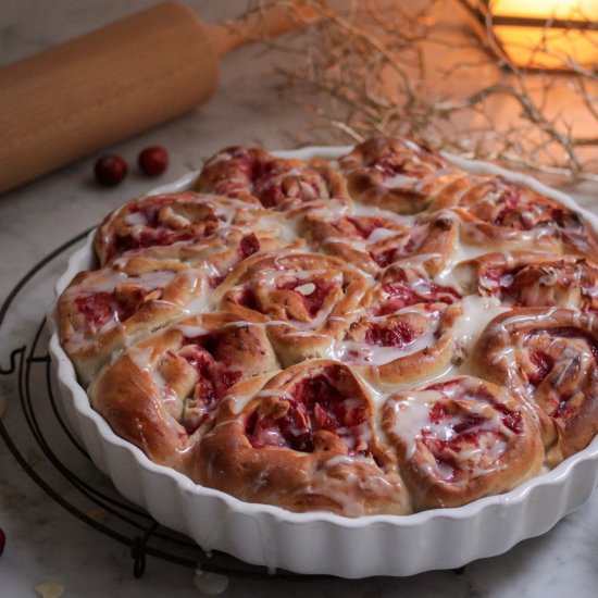 Vegan Sweet Buns with Cranberry