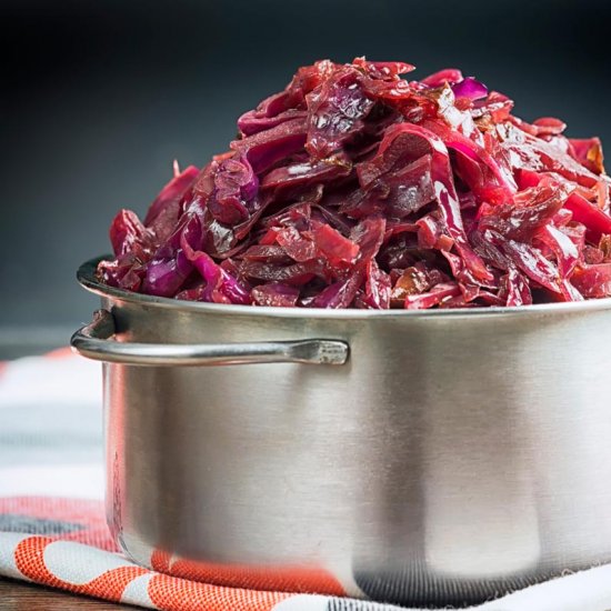 Classic Braised Red Cabbage