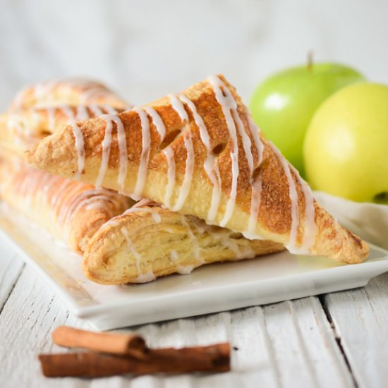 Apple Cinnamon Turnovers