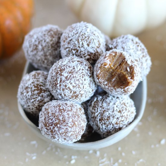 Pumpkin Pie Energy Balls