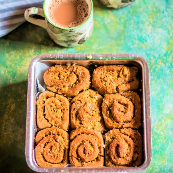 WHOLE WHEAT GARLIC BREAD ROLLS