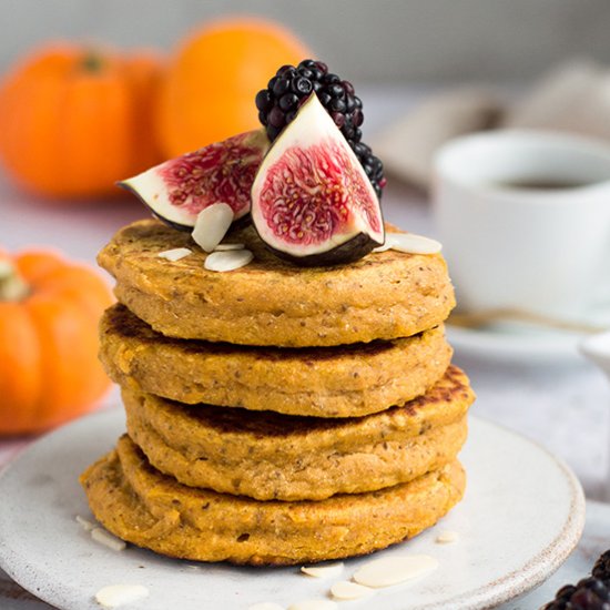 THE BEST BUTTERNUT SQUASH PANCAKES