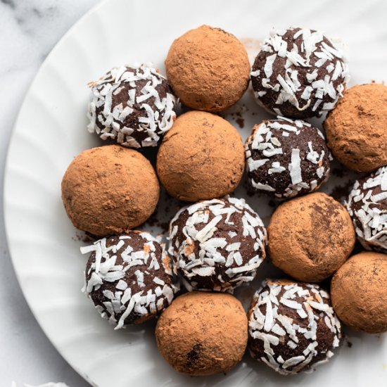 Healthy Avocado Chocolate Truffles