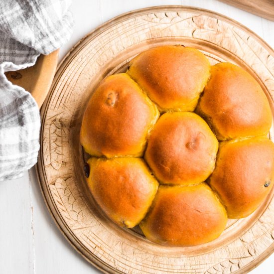 Pumpkin and Cranberry Dinner Rolls