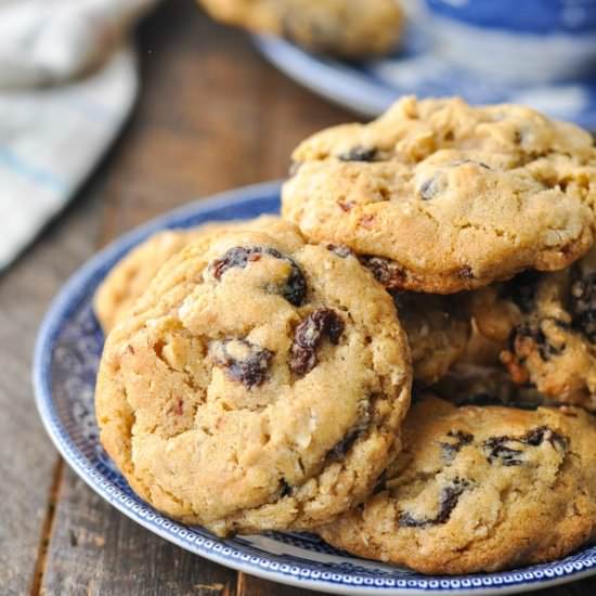 Oatmeal Raisin Cookies