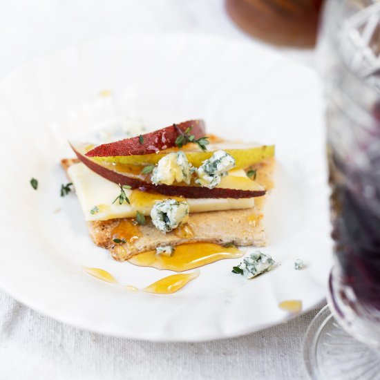 Gouda Crackers with Pear + Thyme