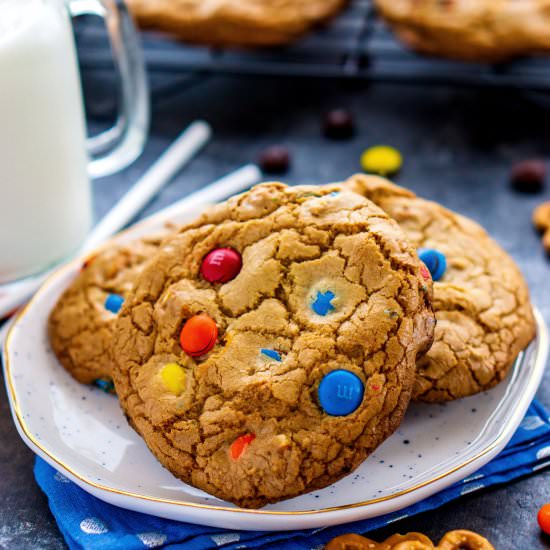 Browned Butter M&M Pretzel Cookies