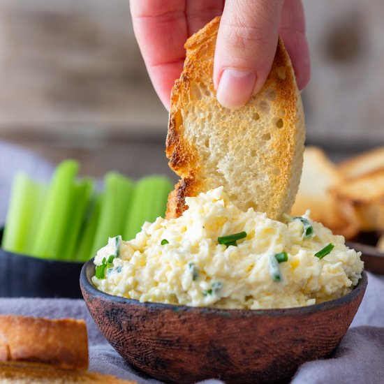 garlic cheddar cheese dip