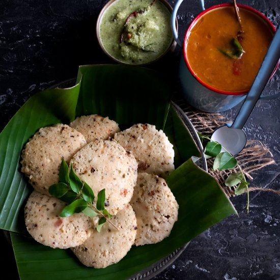 Oats Idli/savoury streamed oat cake