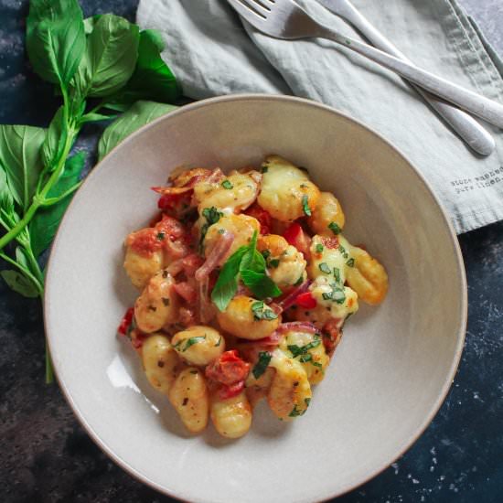 Tomato Mozzarella Gnocchi Bake