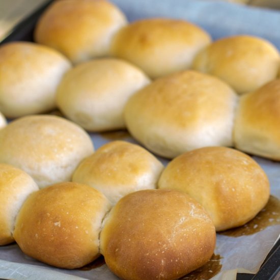 Grilled Dinner Rolls